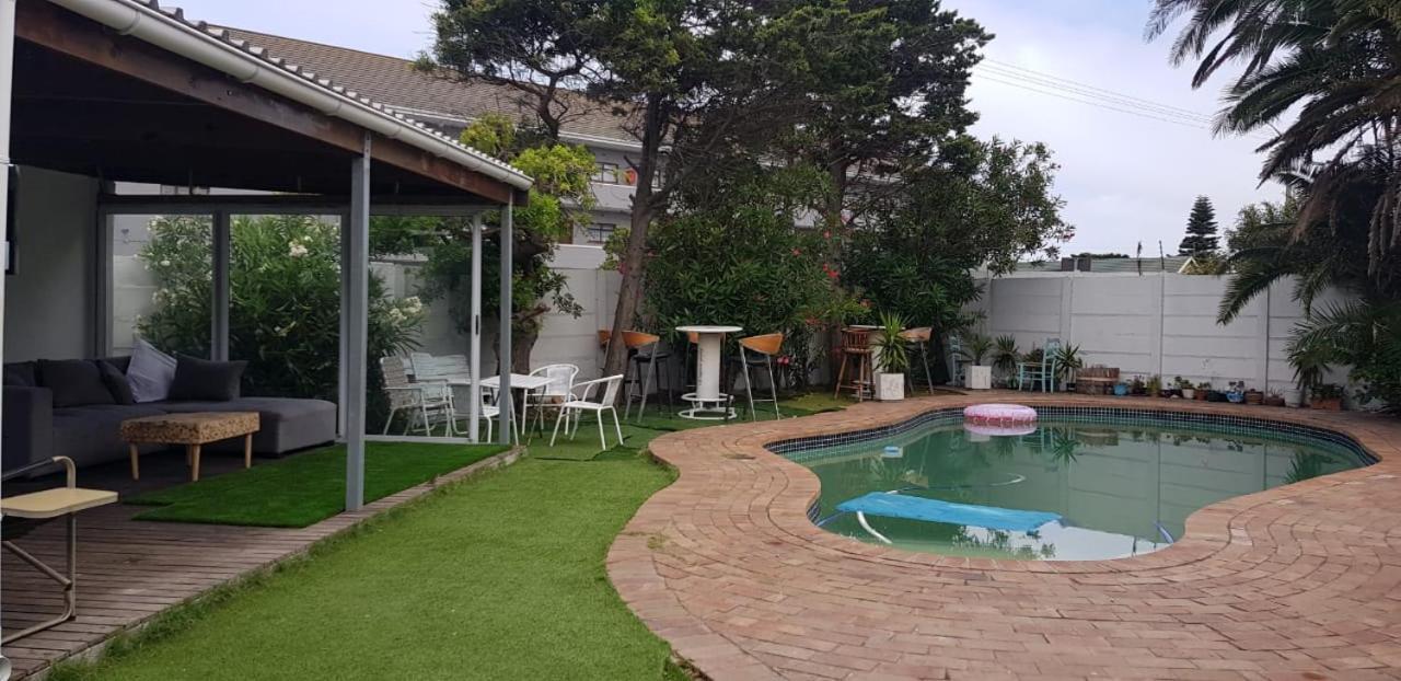 Salama Lodge Milnertonケープタウン エクステリア 写真