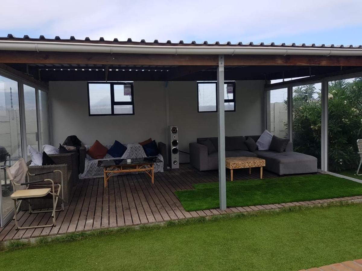 Salama Lodge Milnertonケープタウン エクステリア 写真